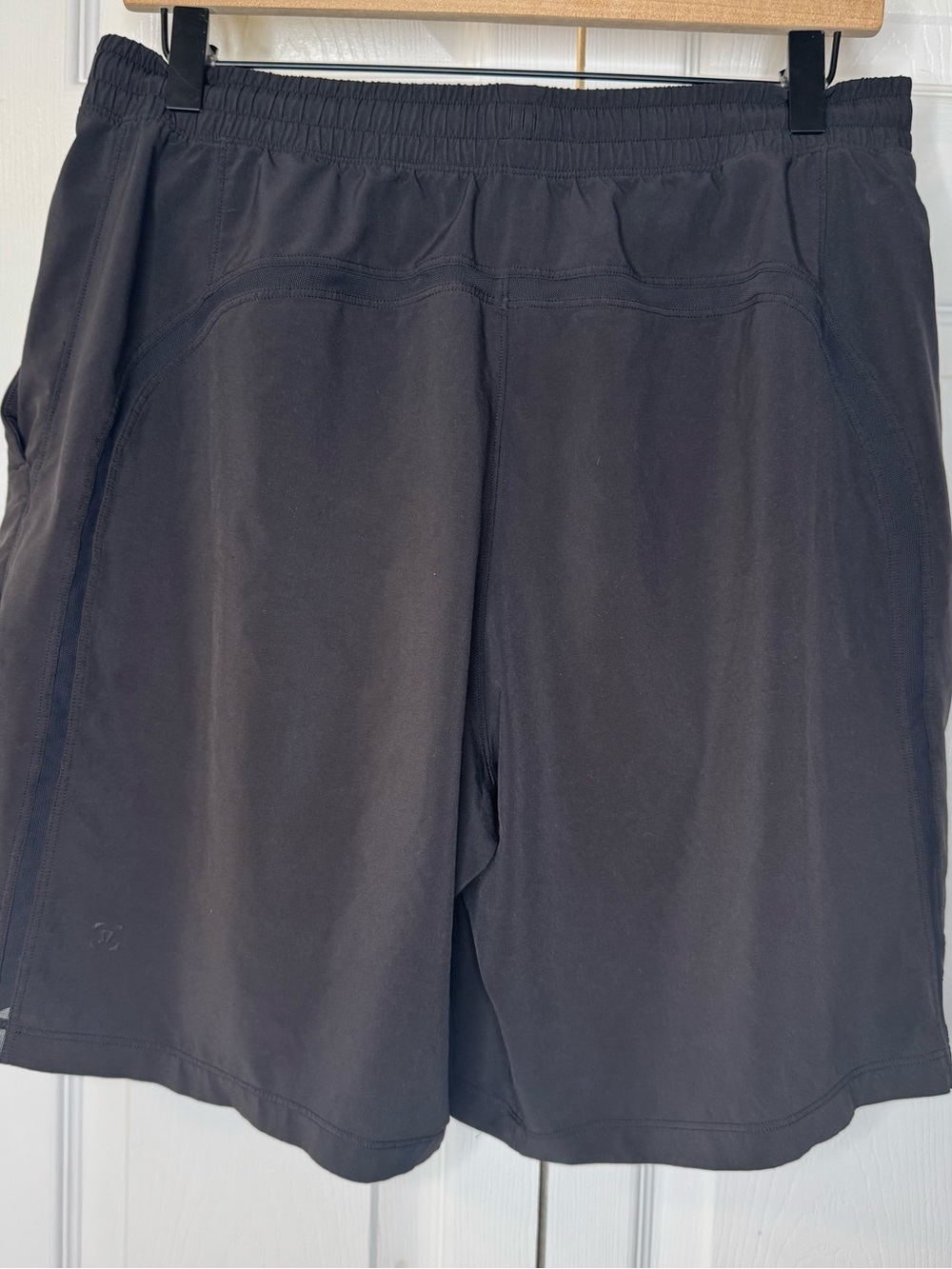 Lululemon - Picture 2 of 3